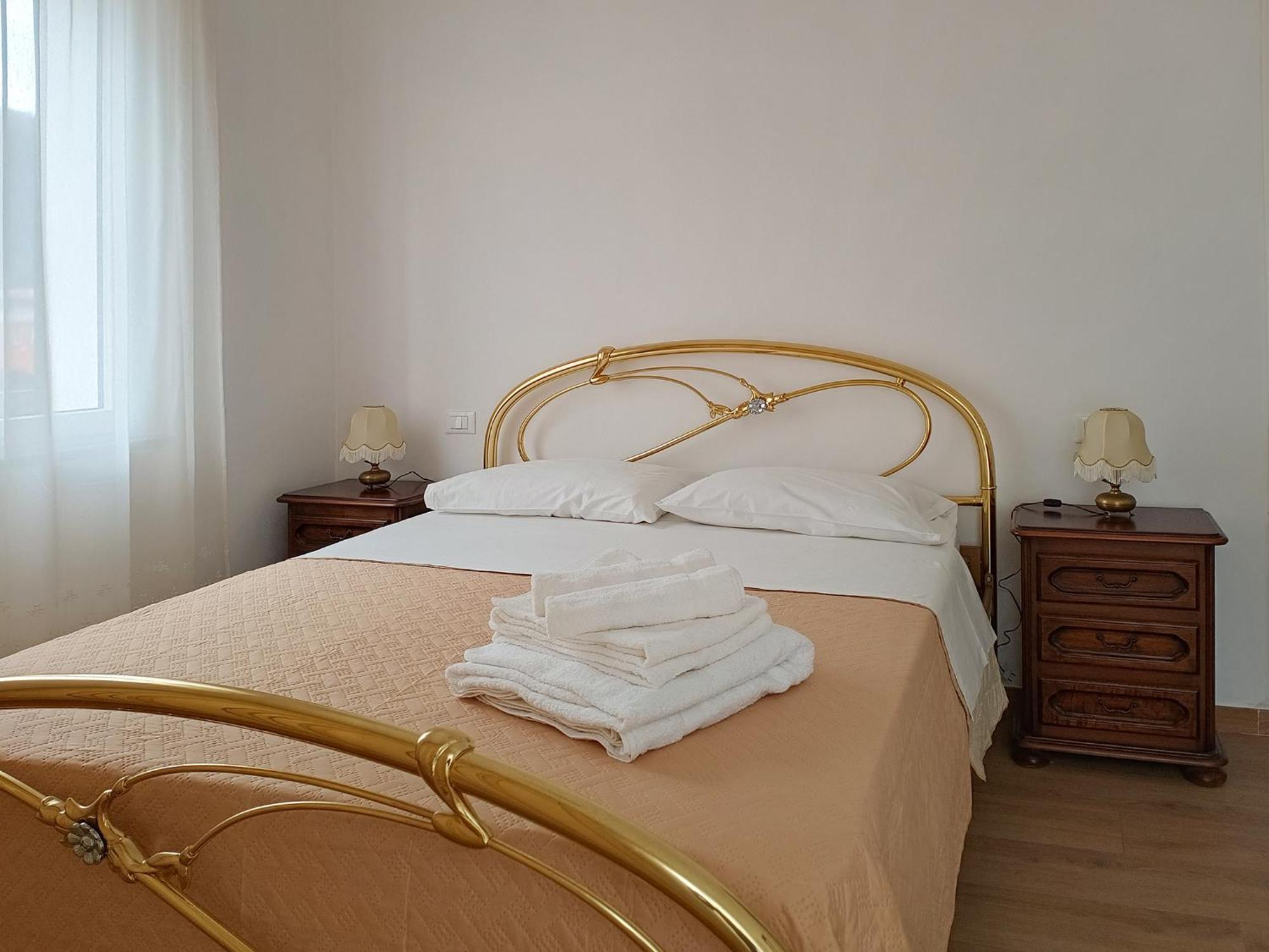 Sunny House Villa Carasco Dış mekan fotoğraf